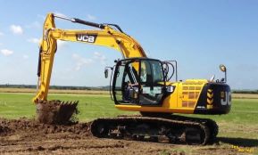 Гусеничный экскаватор JCB JS-210 LC